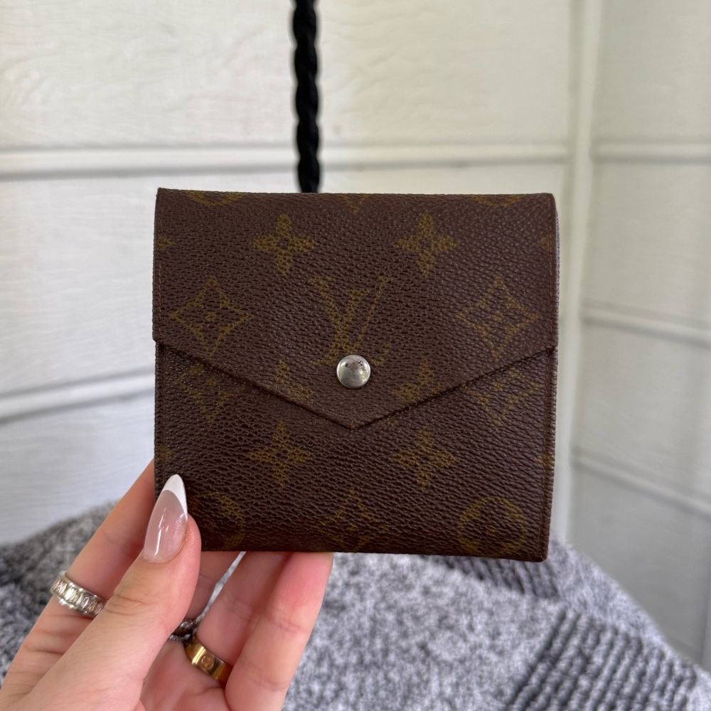 Louis Vuitton Vintage Monogram Wallet